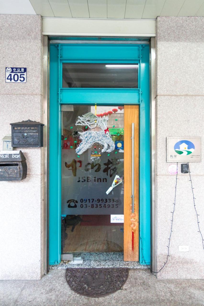 Jhongshan Building Bed And Breakfast Hualien Exterior foto